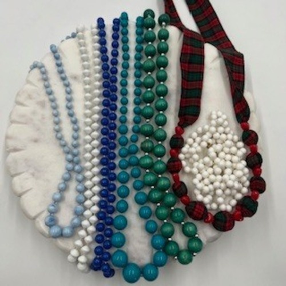 Vintage Style Beaded Necklace Lot 7pc Blue White Green Teal Plaid Heart